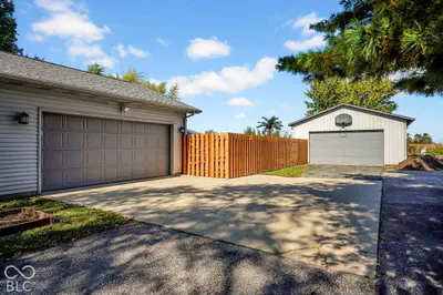 2450 W 300 S, Columbus - 39