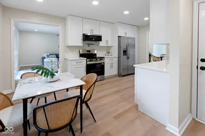 11830 N Gray Road, Carmel - 9