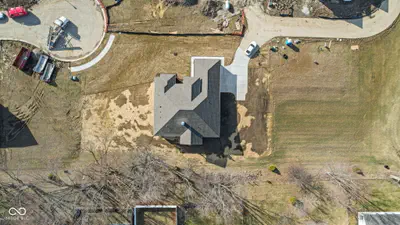 6890 Enclave Drive, McCordsville - 29