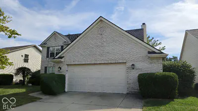 10737 Emery Way, Fishers - 2