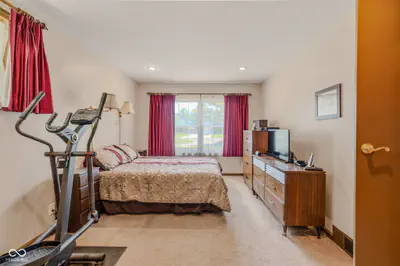 1406 Laurel Drive, Columbus - 29