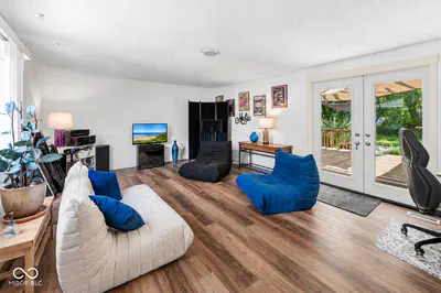 353 Broken Arrow Circle, Indianapolis - 4