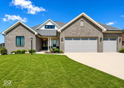 836 Justine Circle, Indianapolis