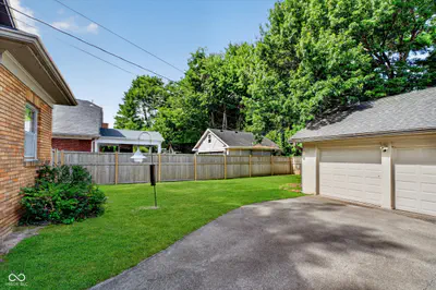 5548 Broadway Street, Indianapolis - 26