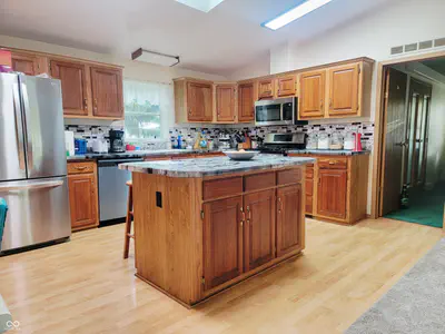 592 Paradise Drive, Rochester - 6