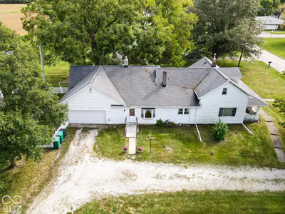 5538 300, New Palestine - 3