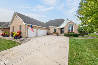 2807 Bloomsbury Drive, Greenwood - 55