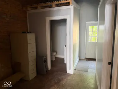 1603 J Street, Bedford - 4