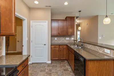 1116 Kristi Court, Greenwood - 11