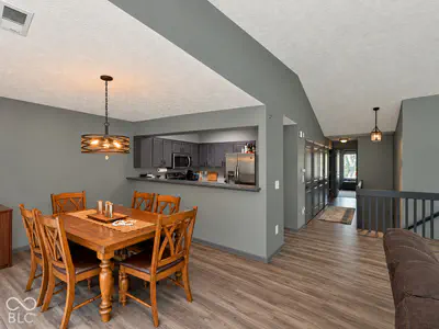 9533 Pointe Lasalles Drive, Bloomington - 8