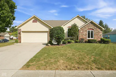3215 Summerfield Drive, Indianapolis