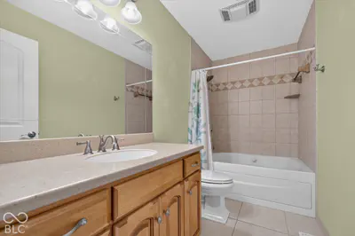 5102 Stonebridge Drive, Muncie - 34