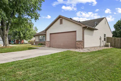 6039 Janel Circle, Indianapolis - 3