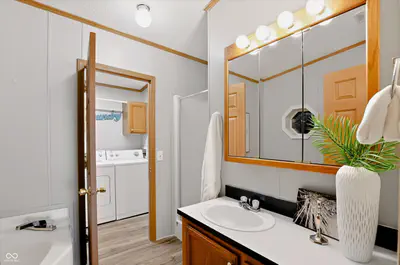 150 Sunset Court, Cicero - 25