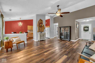 2055 Autumn Faith Way, Avon - 6