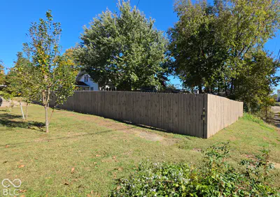 214 W 2nd, Veedersburg - 29
