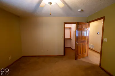 554 Cresthaven Drive, Indianapolis - 56