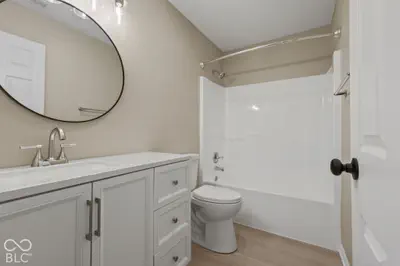 9904 Comb Run Court, Avon - 14