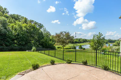 10950 Midnight Pass, Fishers - 2