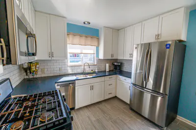 84 7th Avenue, Beech Grove - 22