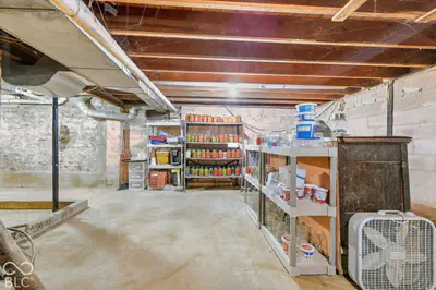 9483 950, Waldron - 40