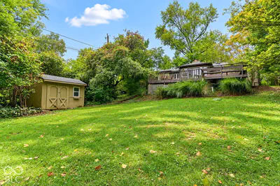 711 70th Place, Indianapolis - 33