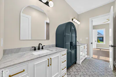 1221 Beechtree Lane, Franklin - 39