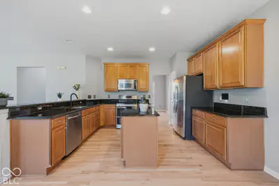 11795 Suncatcher Drive, Fishers - 15