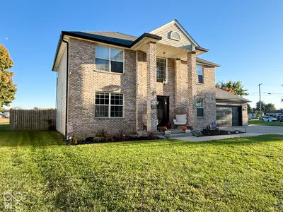 955 Cambridge Lane, Edinburgh - 2