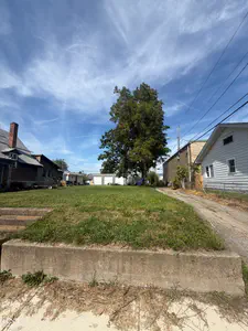 0 W 17th, Anderson