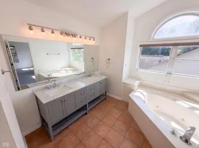 7328 Chestnut Hills Boulevard, Indianapolis - 18