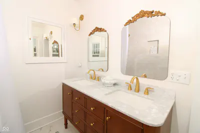 415 S Jennings Street, North Vernon - 23