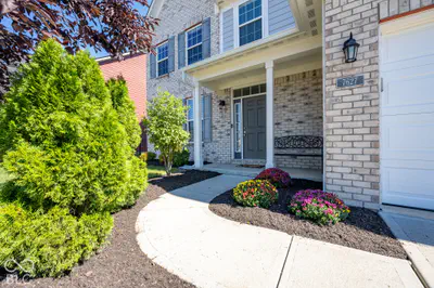 7627 Sly Fox Drive, Indianapolis