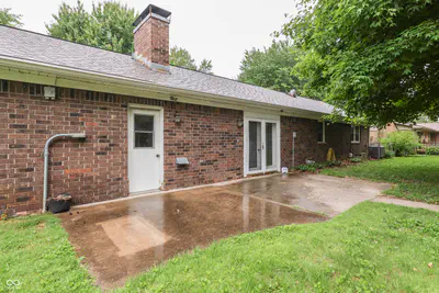 703 Hillcrest Drive, Greenwood - 43