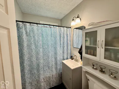635 High Street, Versailles - 11