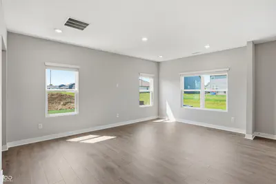6162 Wasco Drive, Whitestown - 4