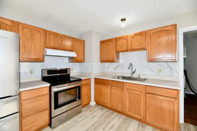 9457 Burrwood Creek, Indianapolis - 14