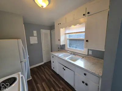 1207-1209 E 11th Street, Anderson - 3
