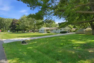 10284 Orchard Park Drive, Carmel - 34