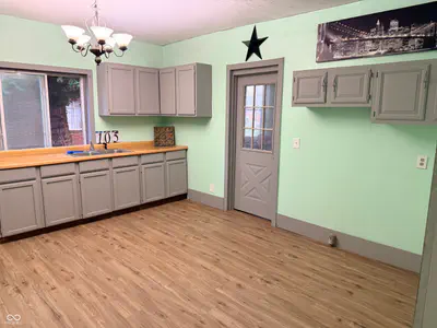 105 S Broad, Mooreland - 6