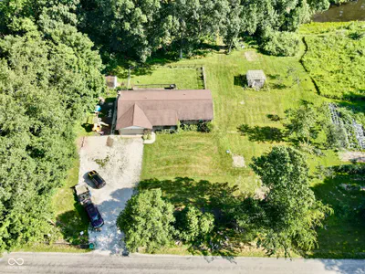 3812 E County Road 700 S, Cloverdale - 3