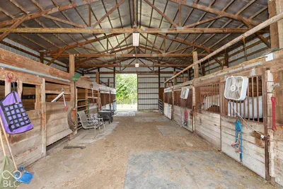 7165 Base Road, North Vernon - 25