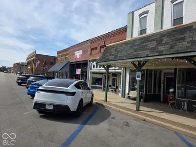 305 Main Street, Sheridan - 5