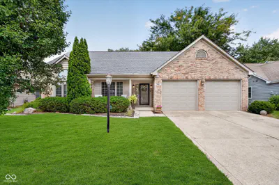 762 Woodview North Drive, Carmel