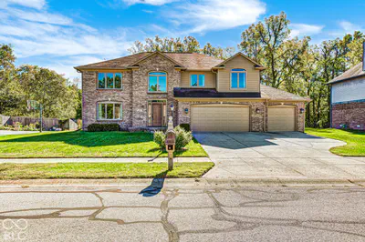 7023 Stonecreek Drive, Plainfield - 43