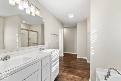 6874 Nottingham Lane, McCordsville - 28