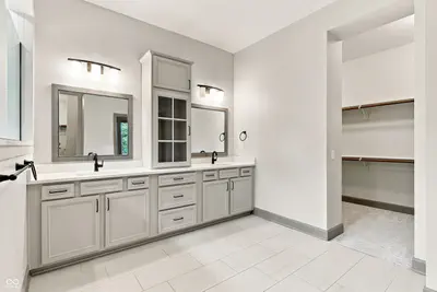 11162 Cliffside Drive, Fortville - 38