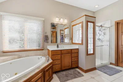 11200 Governors Lane, Fishers - 39