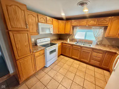 1015 Raymond Street, Brownstown - 12