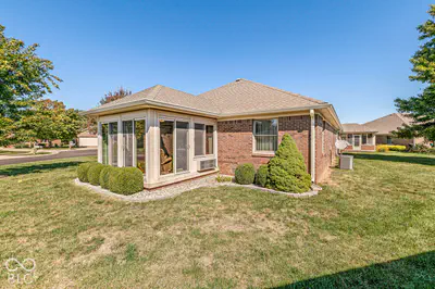 5701 Kensington Way N, Plainfield - 24